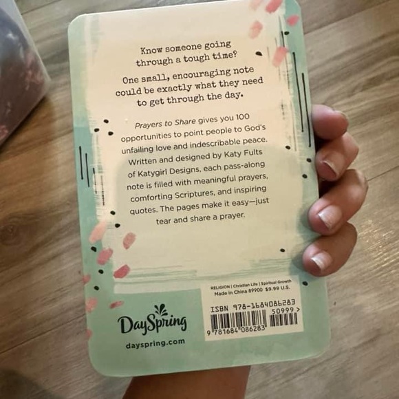 Prayers to Share: 100 Encouraging Notes for Tough Times & Tough People book new - Picture 2 of 2